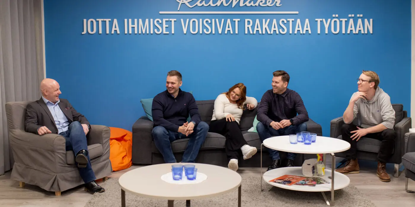 Myyntityö avaa ovet työelämään